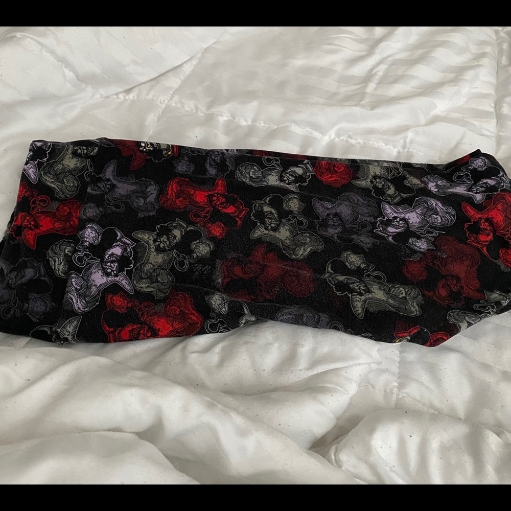 Lularoe Villain series Captain Hook leggings